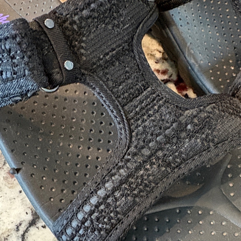 Skechers Women's Black Slide Sandals. Size 9. EUC - Picture 4 of 6